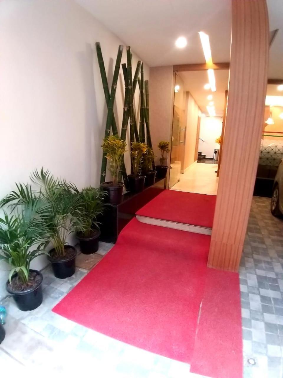Grand Elegant Hotel Chennai Exterior photo