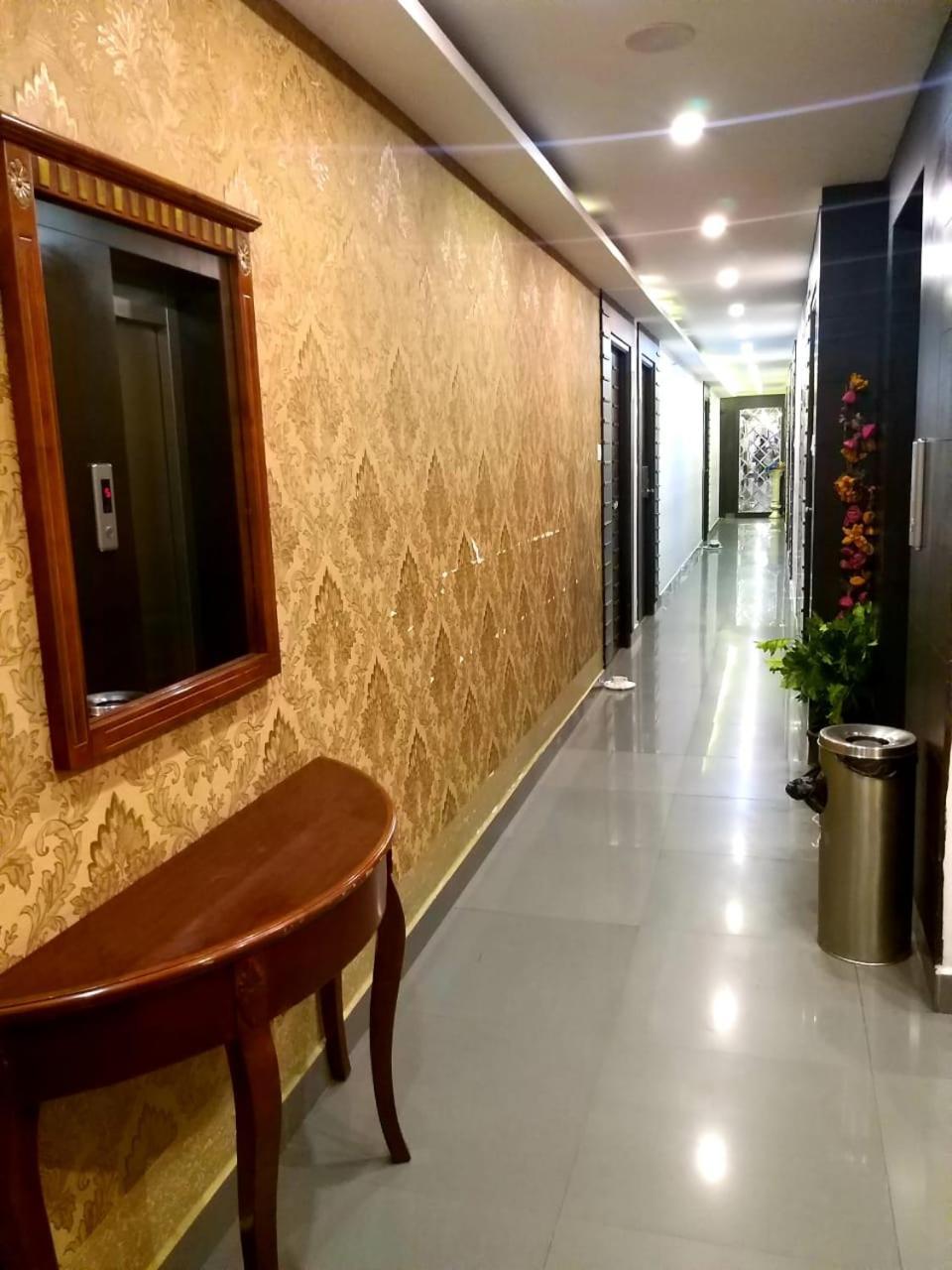 Grand Elegant Hotel Chennai Exterior photo